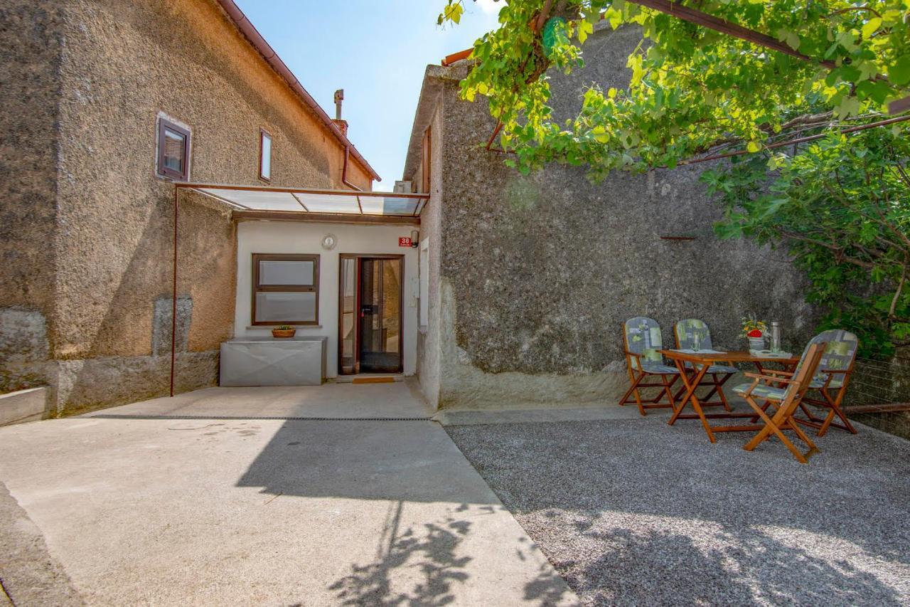 Apartma Bajc Ajdovscina Exterior foto